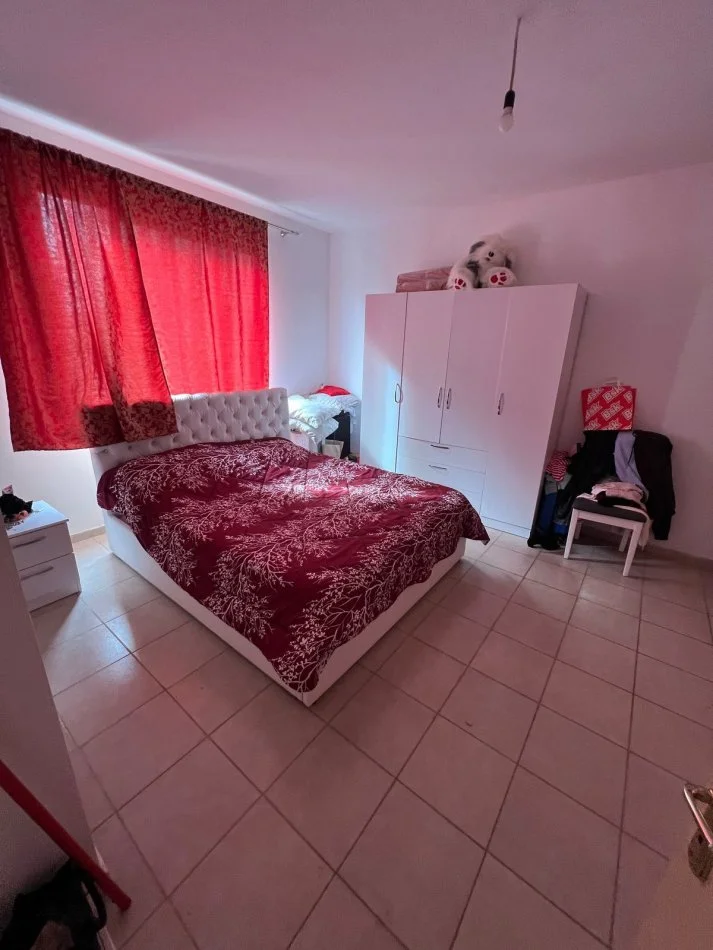 Durres, shitet apartament 2+1+Ballkon Kati 7, 100 m² (Sokrat Miho prane Vila L 2)