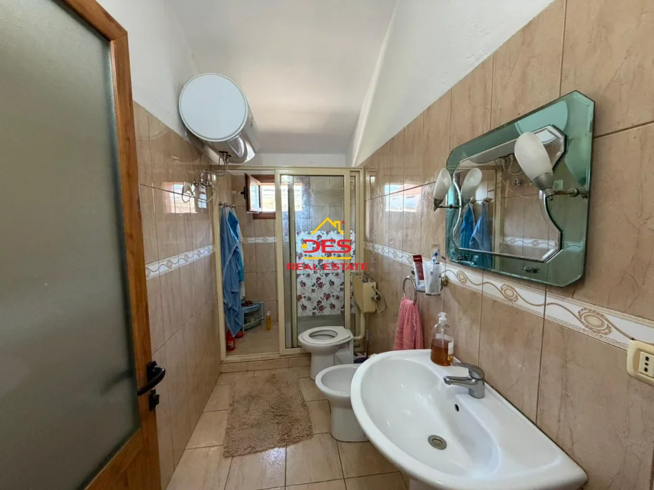 Radhime - Orikum, shitet Vile , 337 m² 400.000 € (Orikum)