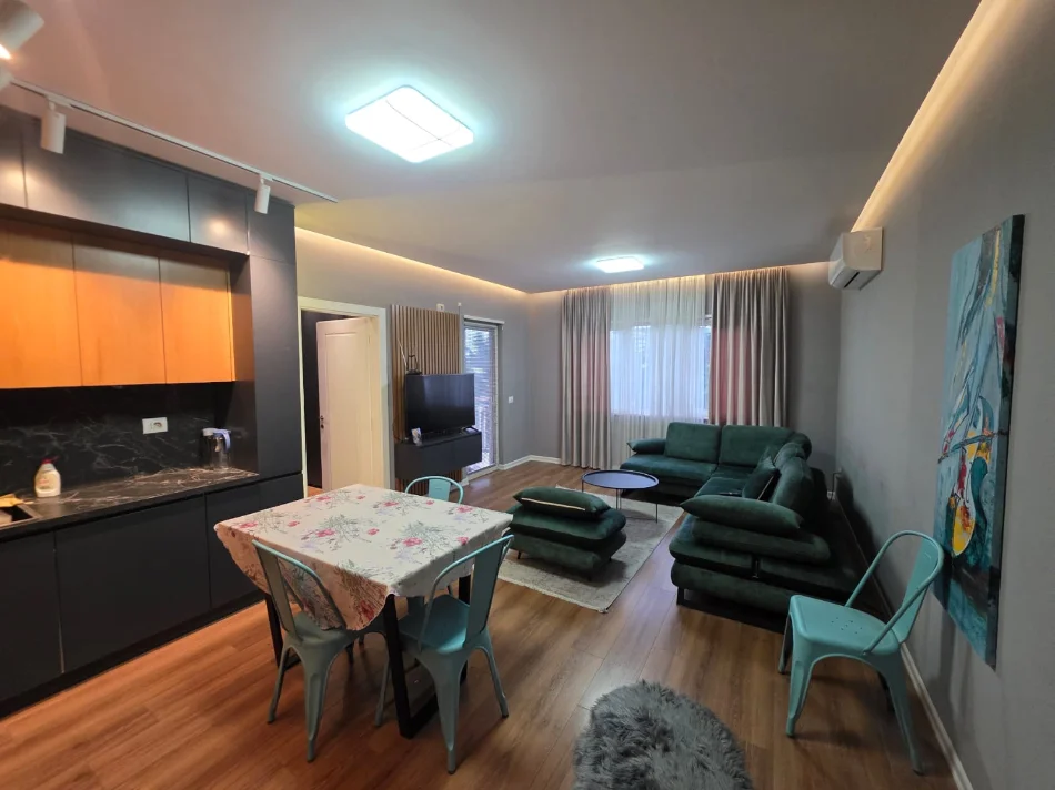 Tirane, jepet me qera apartament 1+1 Kati 4, 75 m² 600 € (Don Bosko mbrapa Bujtines se Gjelit)