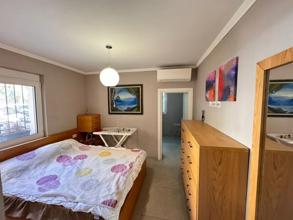 Tirane, shitet apartament , 