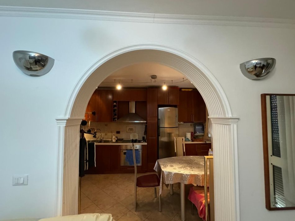 Tirane, shitet apartament 1+1 , 56 m² 119.000 € (Ish Restorant Durresi)