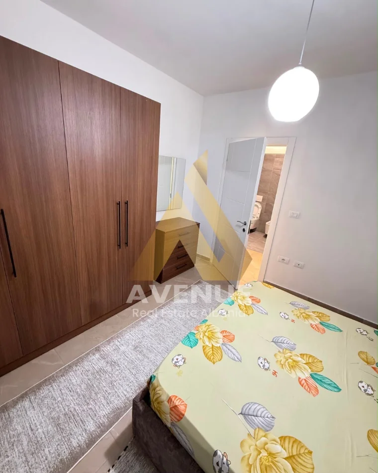 Tirane, jepet me qera apartament 1+1 Kati 9, 450 € (KOMPLEKSI JOLLA ASTIR)
