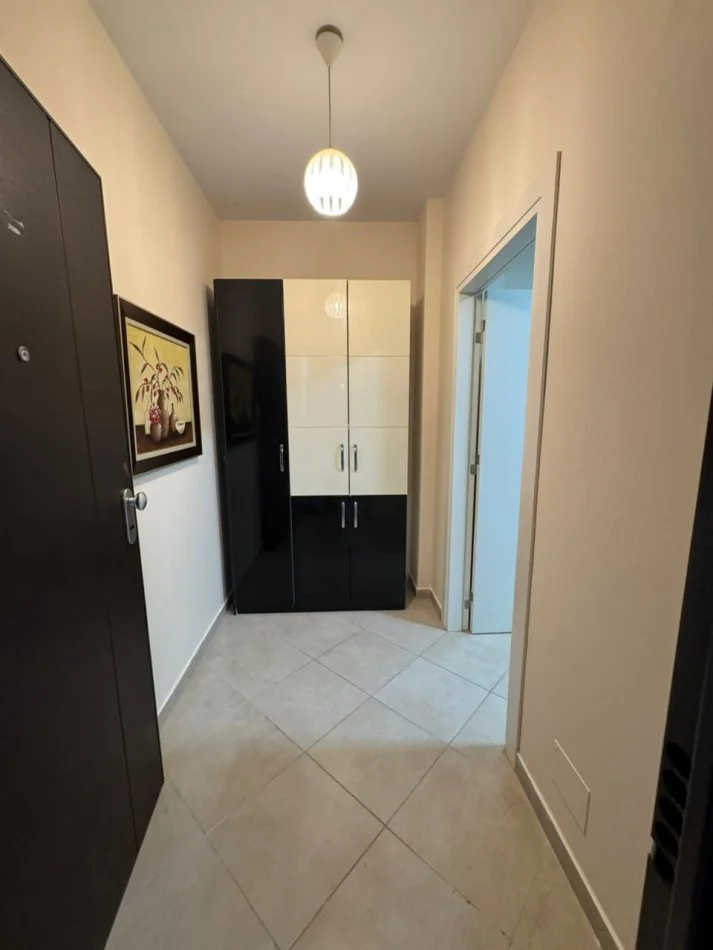 Tirane, jepet me qera apartament 2+1+Ballkon Kati 3, 80 m² 55 000 Leke (Kodra e Diellit)