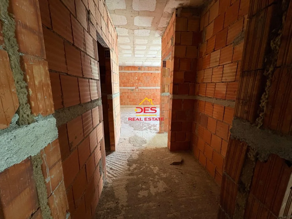 Vlore, shitet apartament 2+1+Ballkon Kati 2, 97 m² (Lungomare, Vlorë)