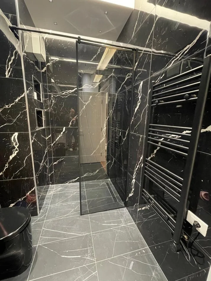 Tirane, jepet me qera apartament 2+1+Aneks+Ballkon Kati 4, 117 m² 1.000 € (117)