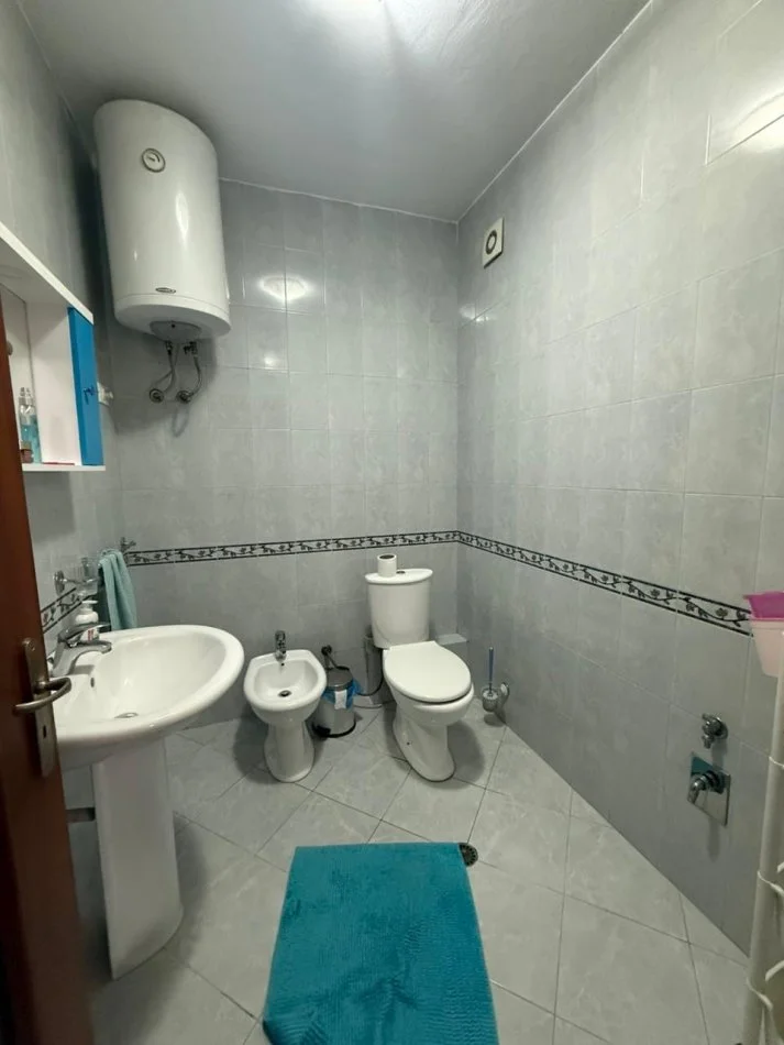 Tirane, jepet me qera apartament 2+1 Kati 6, 135 m² 600 € (Don Bosko)