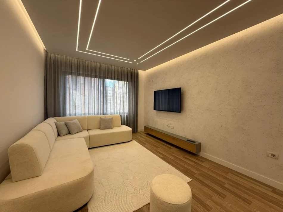 Tirane, shitet apartament 1+1+Ballkon Kati 4, 61 m² 120.000 € (Rruga Aleksandri i Madh)