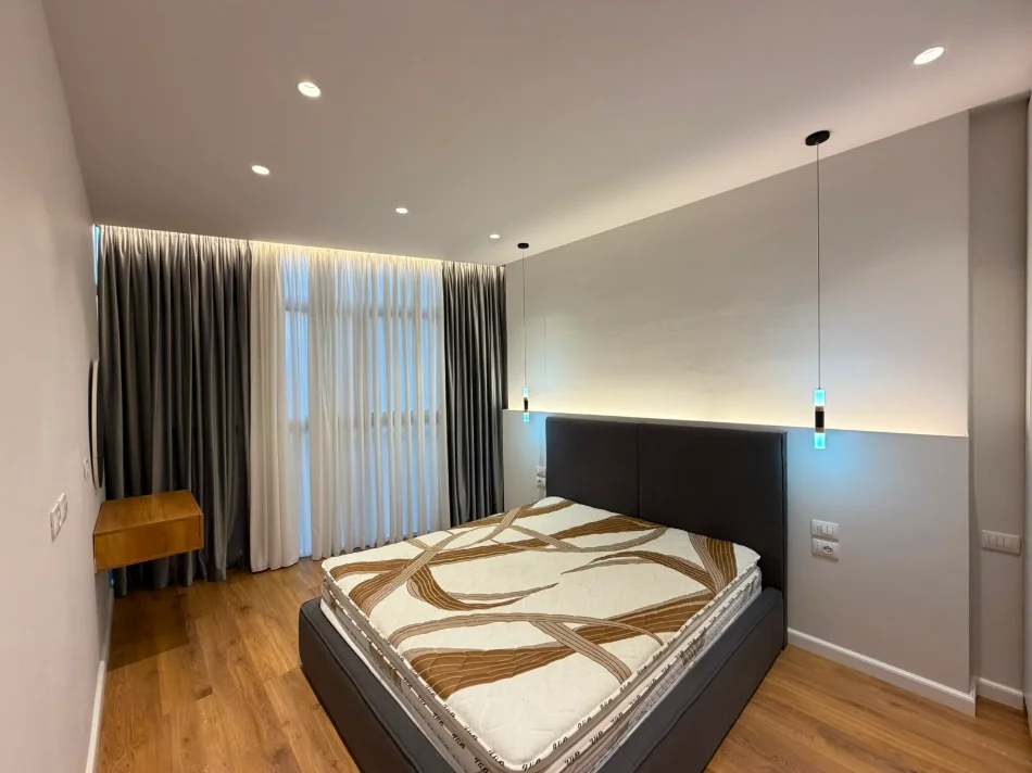 Tirane, jepet me qera apartament 1+1 Kati 3, 72 m² 500 € (Unaza e Re)