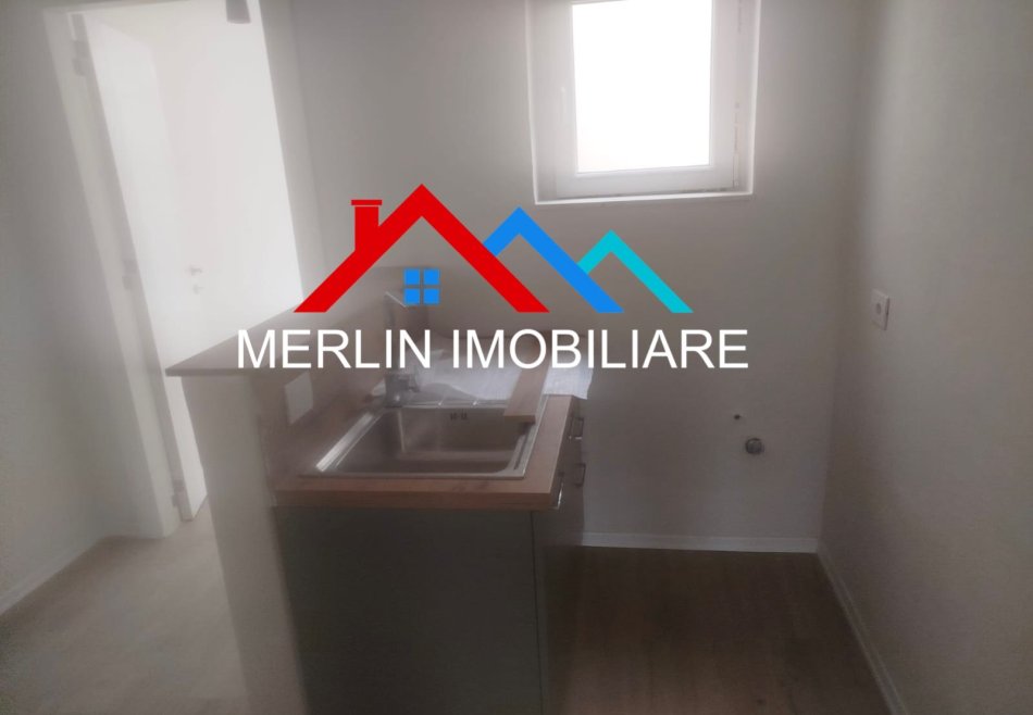 Tirane, jepet me qera apartament 2+1+Ballkon Kati 6, 120 m² 500 € (RRUGA DINE HOXHA)