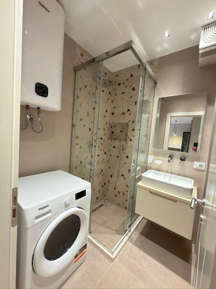 Tirane, jepet me qera apartament 1+1 Kati 6, 60 m² 600 € 