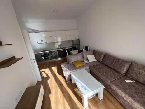 Tirane, jepet me qera apartament 2+1+Ballkon Kati 3, 90 m² 350 € (Hiresia)