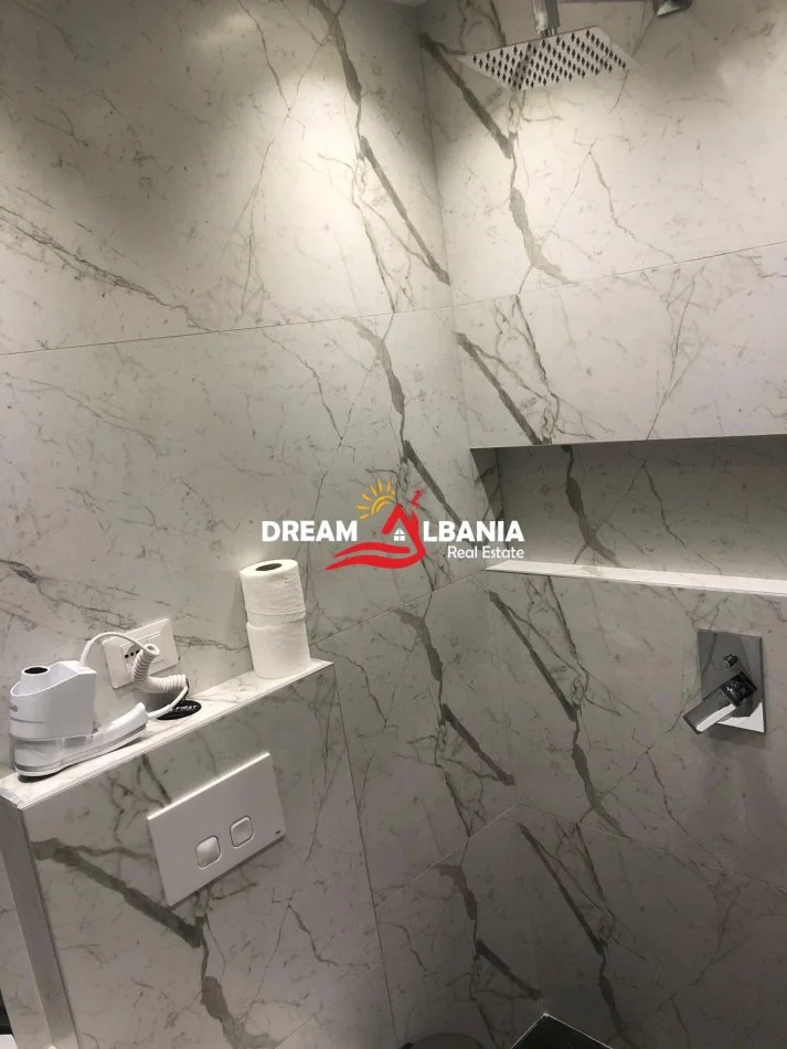 Tirane, shitet apartament 1+1 Kati 5, 90 m² 240.000 € (tek Pazari i Ri)