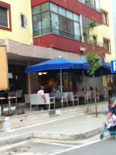 Tirane, shes Bar kafe, 76 m² 1,650 Euro/M2 (3 deshmoret)