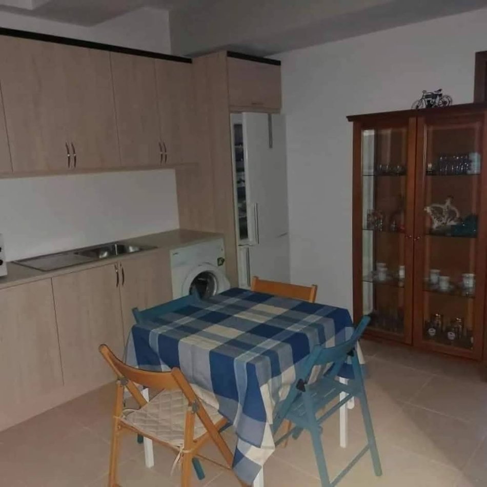 Gjirokaster, shitet apartament 1+1 Kati 1, 48 m² 40.000 € (Lagjja 18 shtatori gjirokaster)