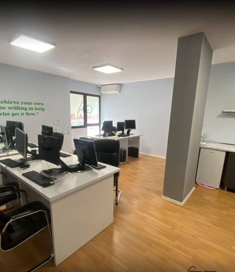 Tirane, jepet me qera apartament 2+1 Kati 4, 1.000 € (Rruga Ismail Qemali)