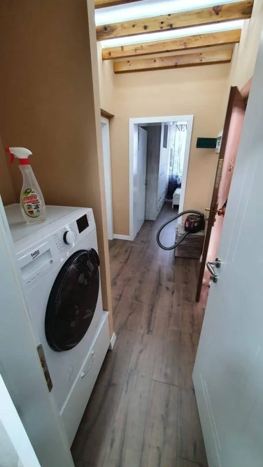 Tirane, jepet me qera apartament 2+1+Ballkon Kati 4, 60 m² 700 € 