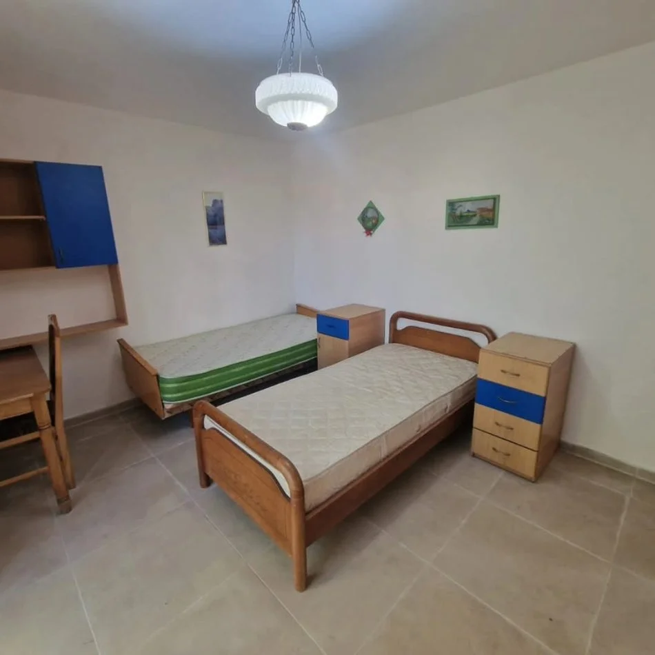 Tirane, jepet me qera apartament 3+1+Ballkon Kati 4, 85 m² 600 € 