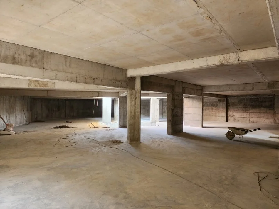 Tirane, Liste me oferta apartament 2+1+Ballkon Kati 1, 100 m² 200.001 € 