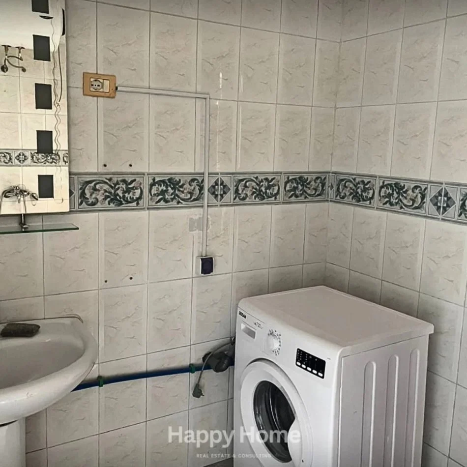 Tirane, jepet me qera apartament 1+1 Kati 1, 58 m² 350 € 