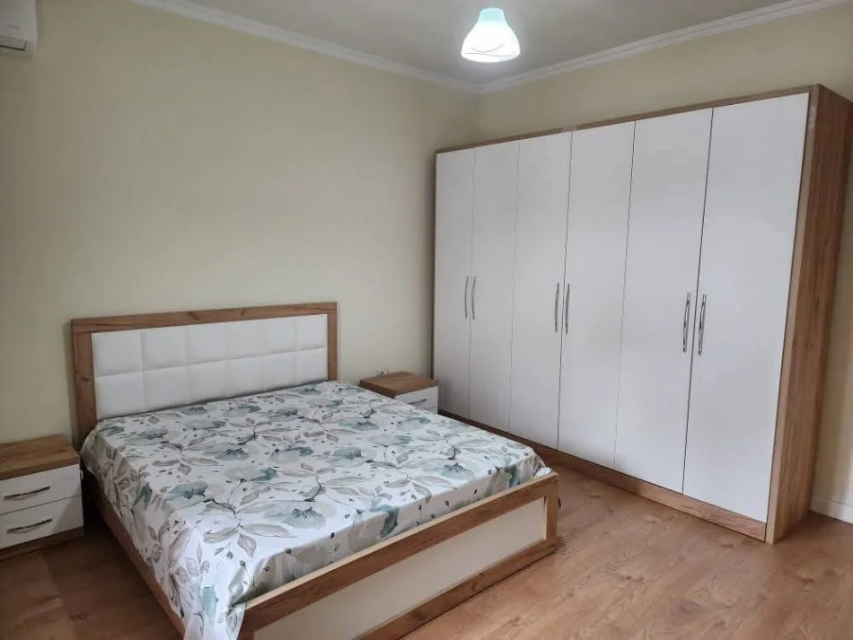 Tirane, jepet me qera Vile 3 Katshe , 1.500 € 