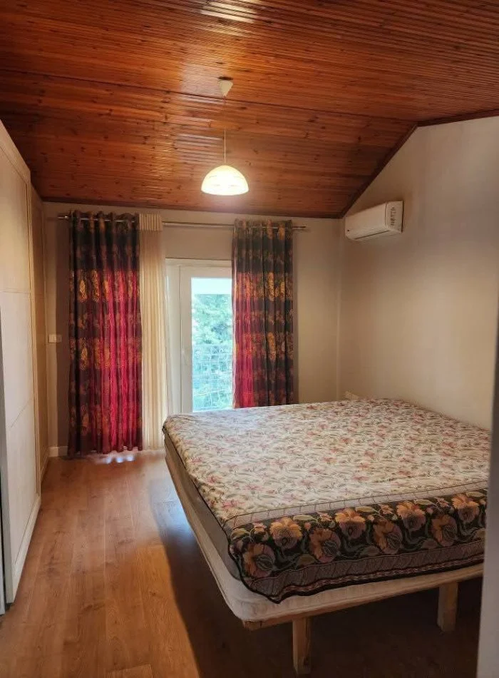 Tirane, jepet me qera Vile 3 Katshe , 1.500 € 