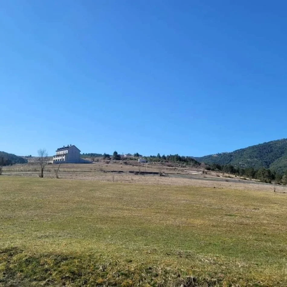 Tirane, jepet me qera apartament 2+1+Aneks+Ballkon Kati 5, 120 m² 500 € 