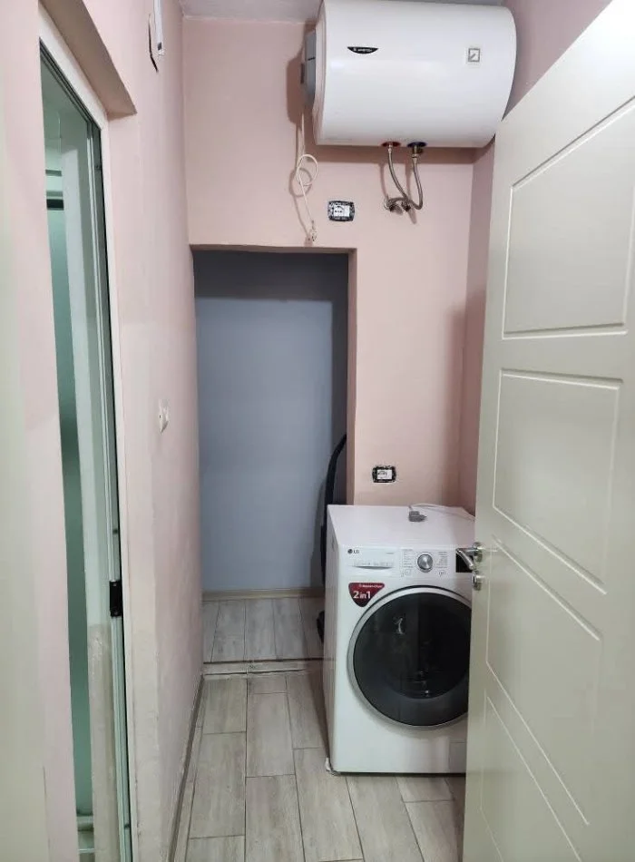 Tirane, jepet me qera apartament 1+1 Kati 2, 75 m² 450 € 
