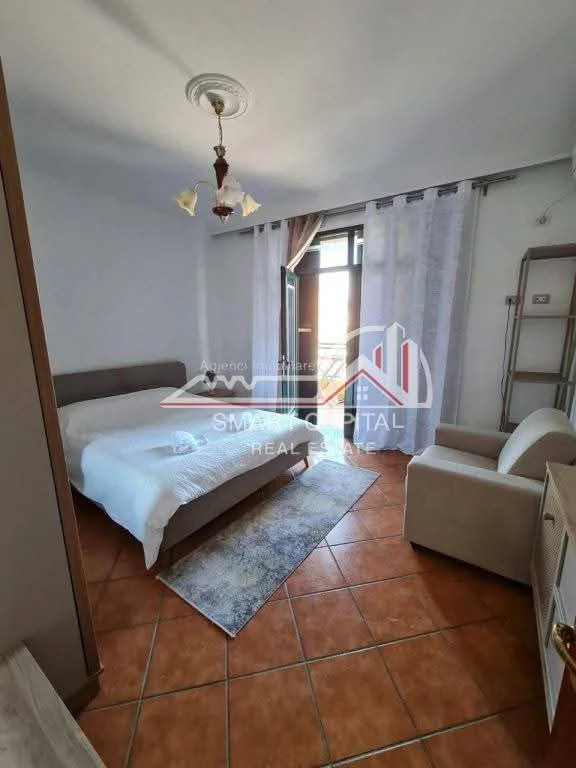 Vlore, jepet me qera apartament 1+1+Ballkon Kati 2, 76 m² 300 € 