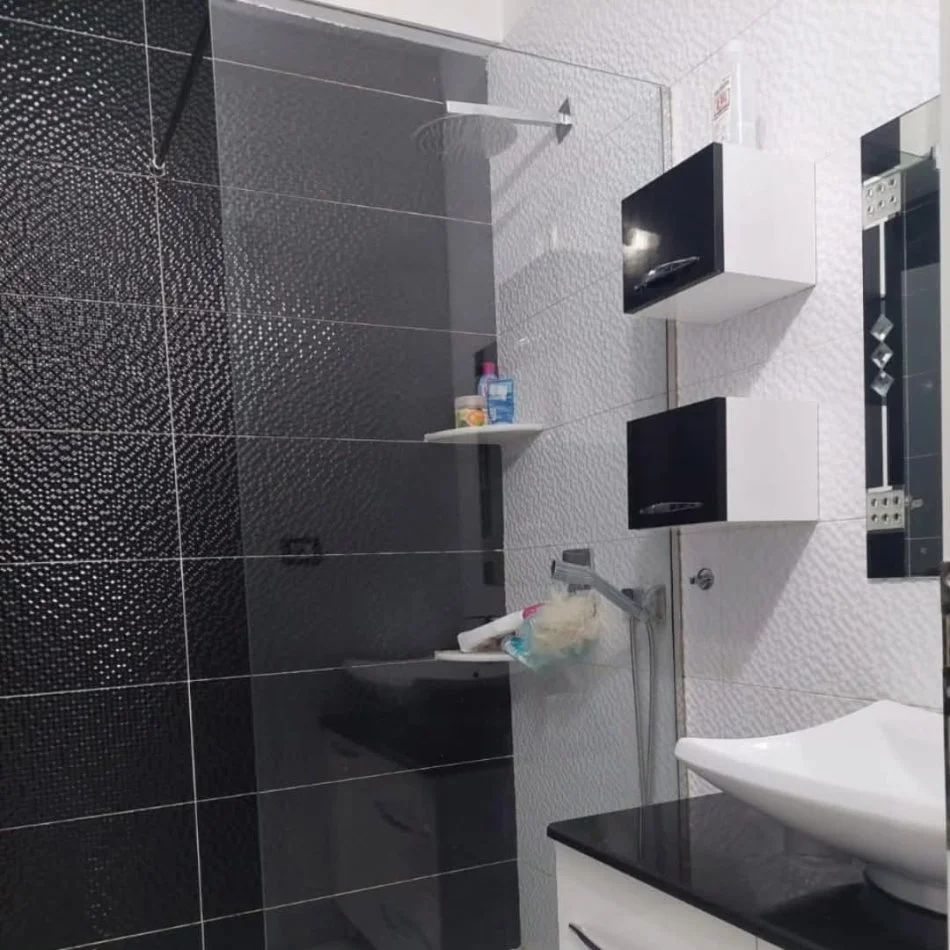 Tirane, jepet me qera apartament 2+1+Aneks+Ballkon Kati 8, 80 m² 460€  (Rruga Teodor Keko)