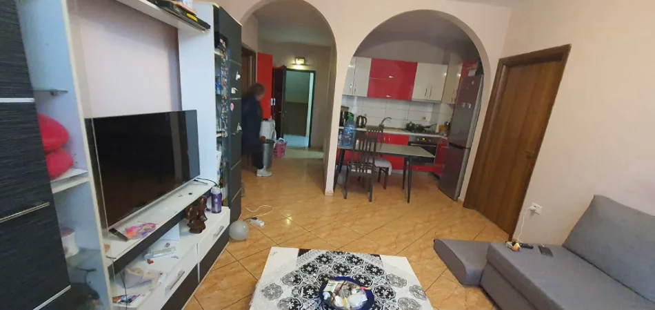 Tirane, shitet apartament 2+1+Ballkon Kati 3, 81 m² 220.000 € (21 Dhjetori)
