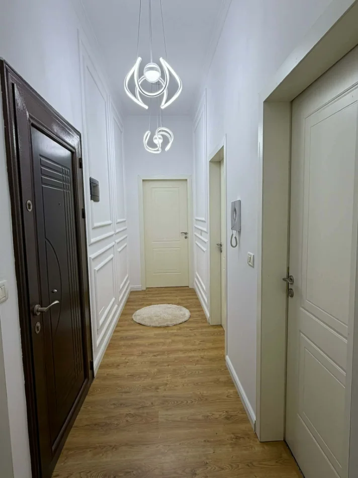 Tirane, shitet nga Pronari, pa-komision apartament 2+1+Aneks+Ballkon Kati 2, 95 m² 167.000 € (vila L astir)