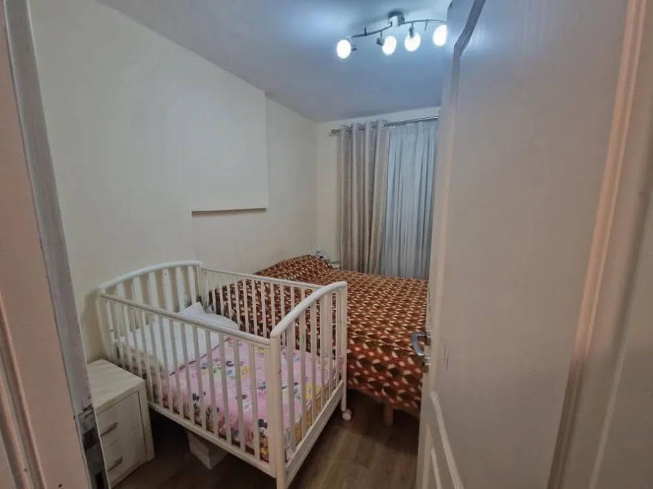 Tirane, shitet nga Pronari, pa-komision apartament 1+1+Ballkon Kati 4, 49 m² 120.000 € (Perballe Harry Fultz)
