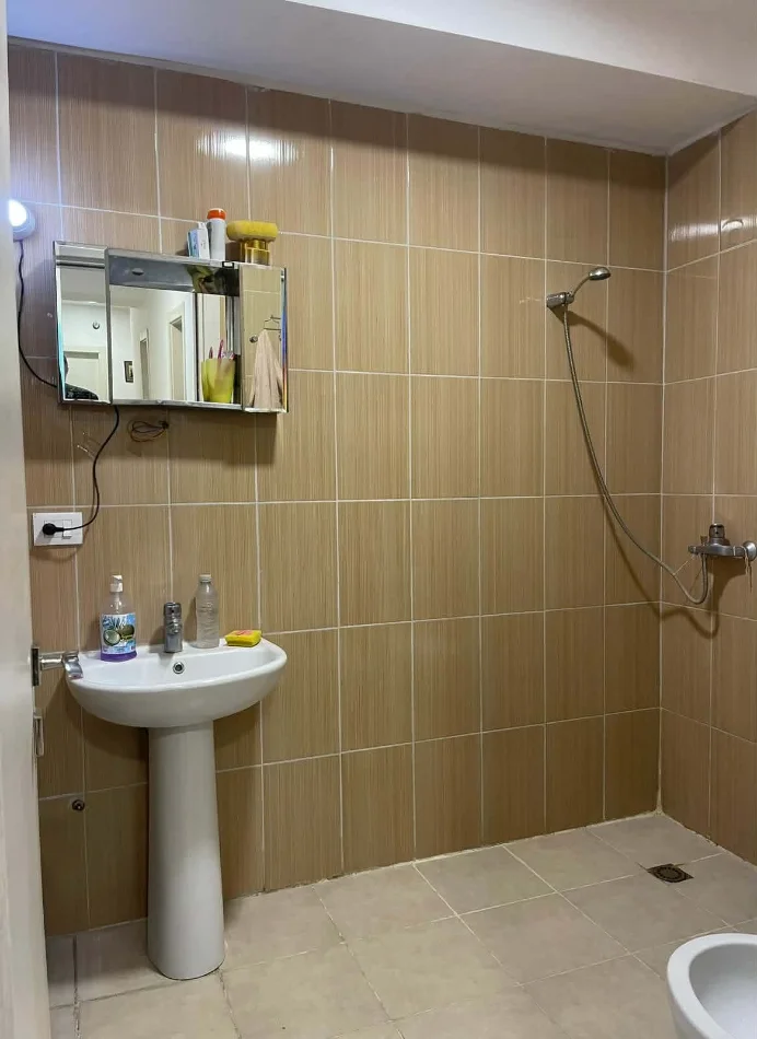 Tirane, shitet nga Pronari, pa-komision apartament 3+1+Ballkon Kati 3, 127 m² 210.000 € 