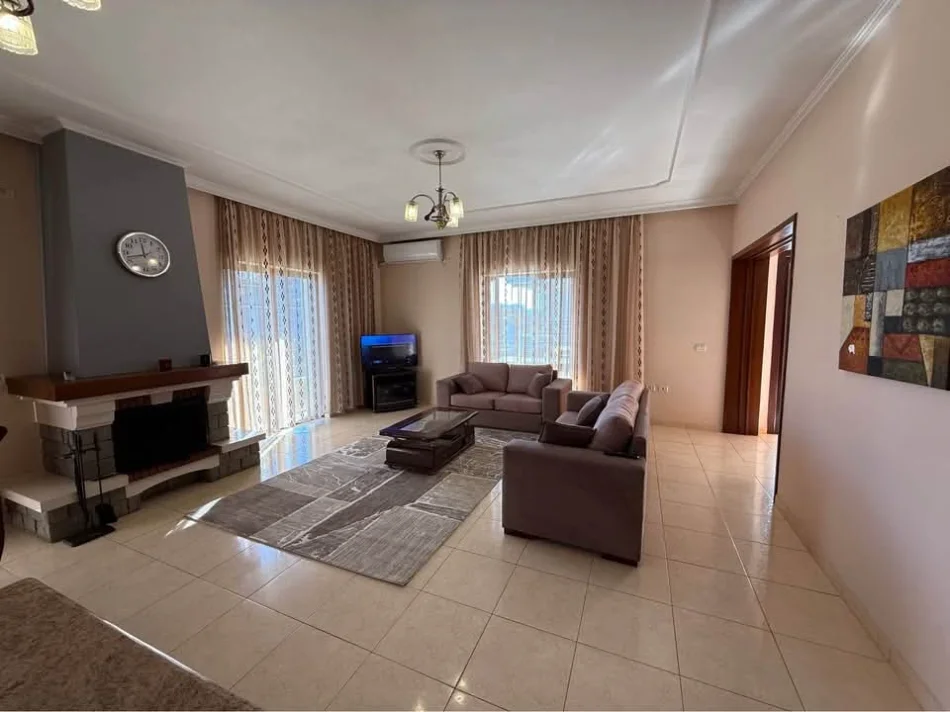 Tirane, jepet me qera Vile 2 Katshe Kati 2, 505 m² 900 € (kthesa e kamzes)