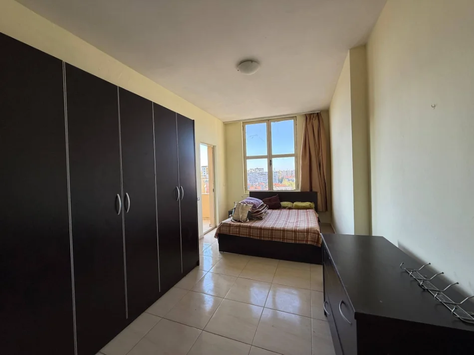 Tirane, shitet 2+1+Ballkon Kati 7, 84 m² 