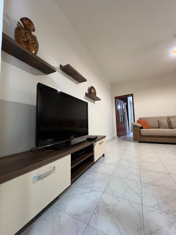 Shqiperi, jepet me qera apartament 1+1+Aneks Kati 0, 62 m² 550 € 