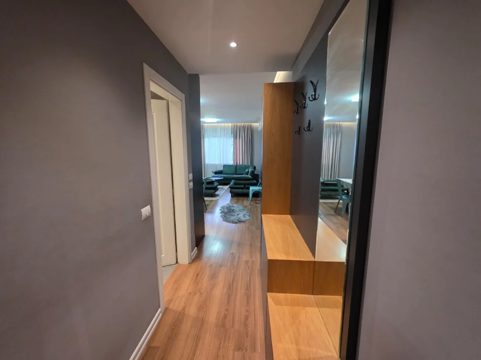 Tirane, jepet me qera apartament 1+1 Kati 4, 75 m² 600 € (Don Bosko mbrapa Bujtines se Gjelit)