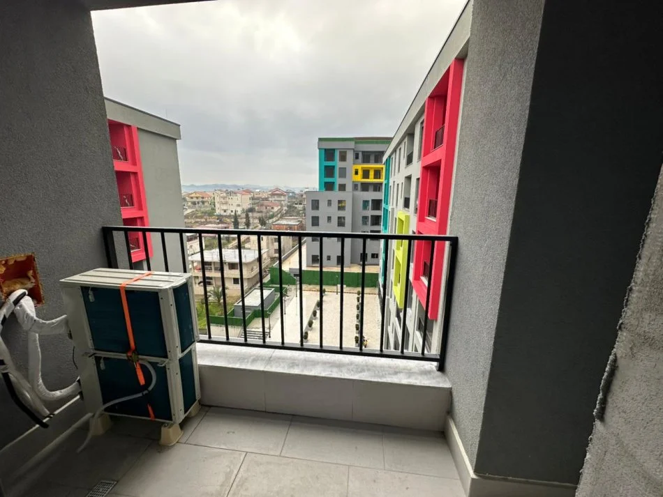 Tirane, jepet me qera apartament 2+1+Ballkon Kati 5, 74 m² 450 € (Rruga Jordan Misja , Paskuqan)