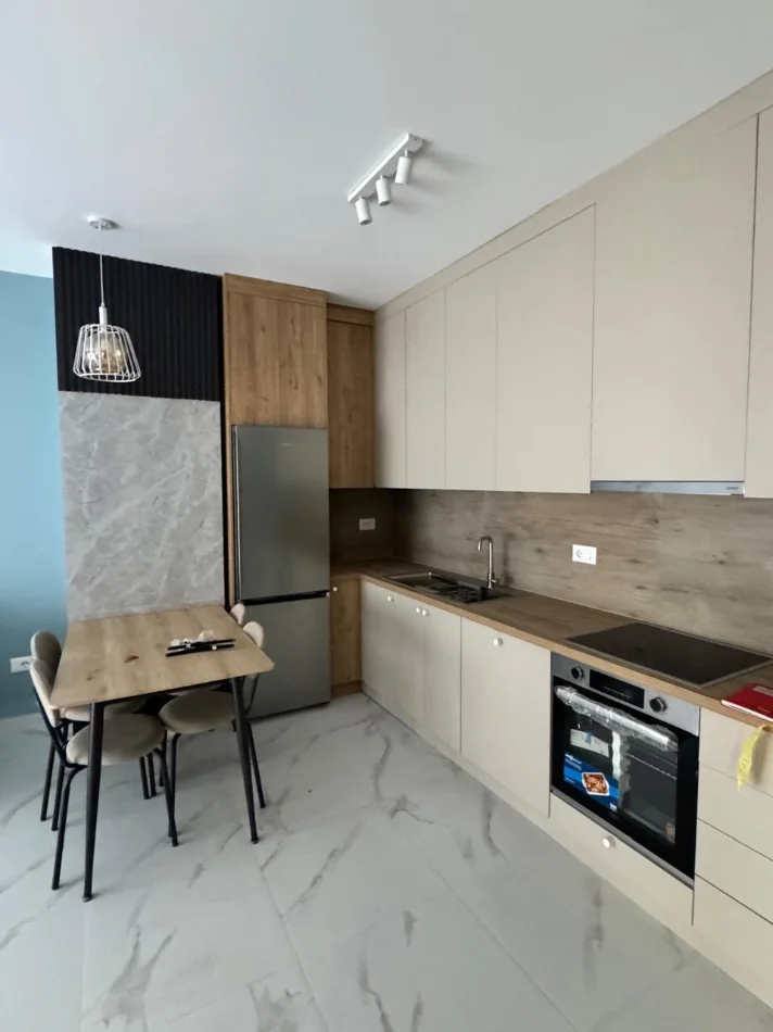 Tirane, jepet me qera 1+1 , 