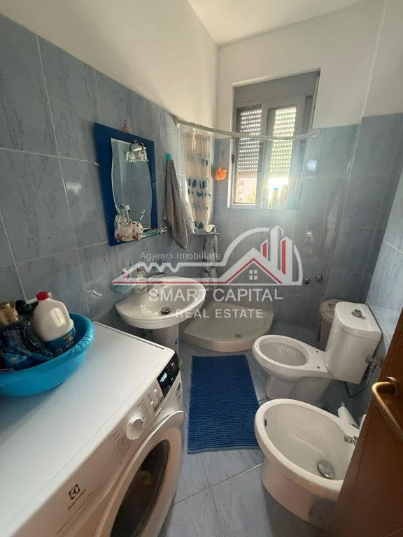 Vlore, jepet me qera apartament 1+1 Kati 4, 63 m² 350 € (Rruga Gjergj Arianiti Vlore!)
