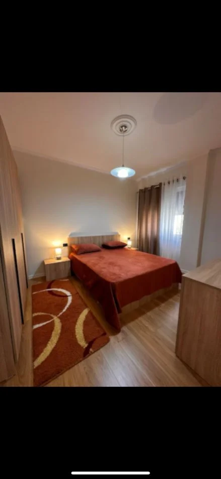 Tirane, jepet me qera apartament 1+1+Ballkon Kati 2, 50 m² 700 € (Shkolla Vasil Shanto)