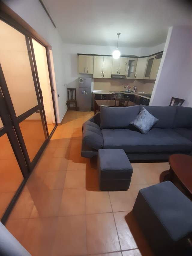 Tirane, jepet me qera apartament 2+1 Kati 8, 85 m² 50.000 Leke (21 Dhjetori)