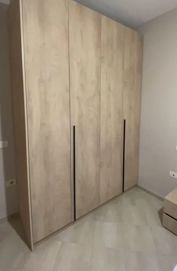 Tirane, jepet me qera apartament 1+1+Ballkon Kati 3, 70 m² 550 € (Kodra e Diellit)