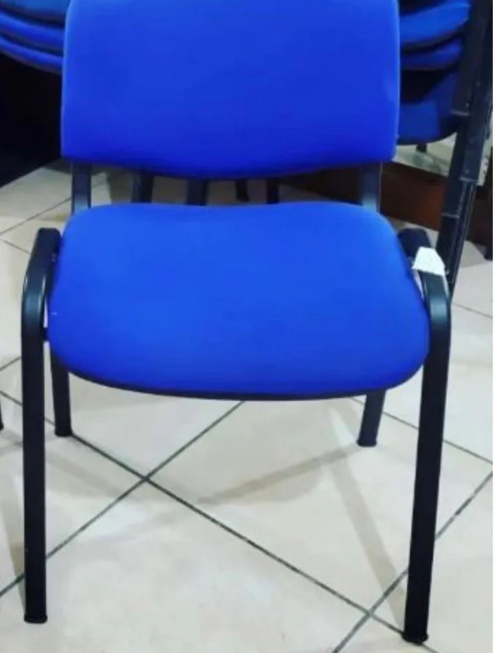 Tirane, shes OKAZION shitet kend + 4 karrige 200 €