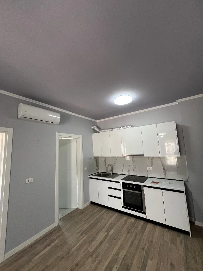 Tirane, shes apartament 1+1 Kati 9, 48 m² 