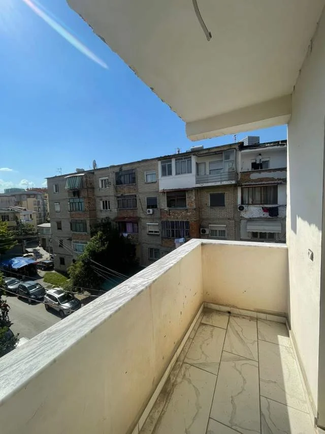 Tirane, shitet apartament 2+1+A+BLK Kati 4, 93 m² 135.000 Euro (Shkolla e Baletit)