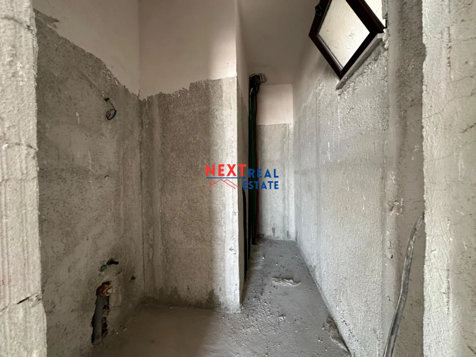 REZERVO PRONEN VETEM ME 500€! SHITET PAPAFINGO 2+1 NE VLORE-SKELE