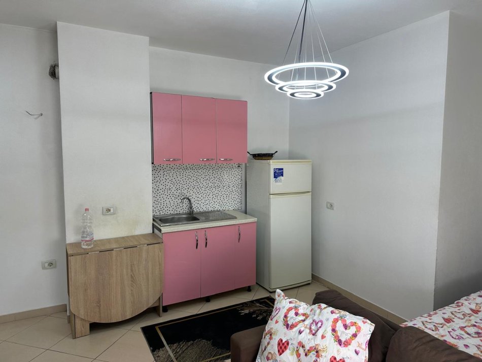 Tirane, shitet 1+1 Kati 4, 40 m² 64.000 €