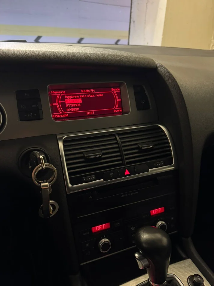 Vlore, Nafte, e zeze automatik Kondicioner 22.000 km 600.000 €