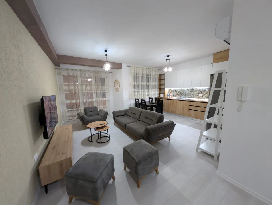 Tirane, jepet me qera apartament 2+1+Ballkon , 100 m² 65,000 ALL (Green City, Prane EGLO)